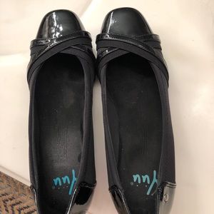 New with tag, black wedge shoes. Size 9